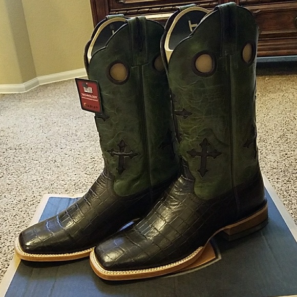 green cross boots 2018